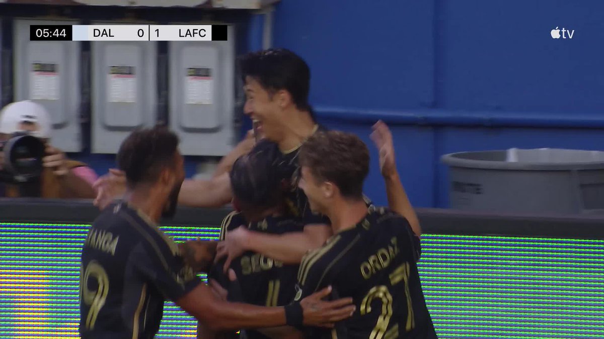 易胜博体育官方网站-技惊四座！男子柔道选手完美应对